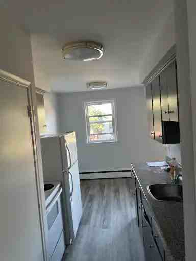 290 Montrave Ave #10 - Photo 2 of 6