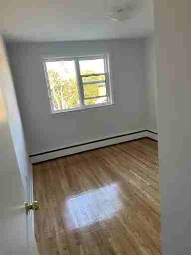 290 Montrave Ave #10 - Photo 5 of 6