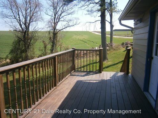 688 Good Rd - Photo 3 of 17