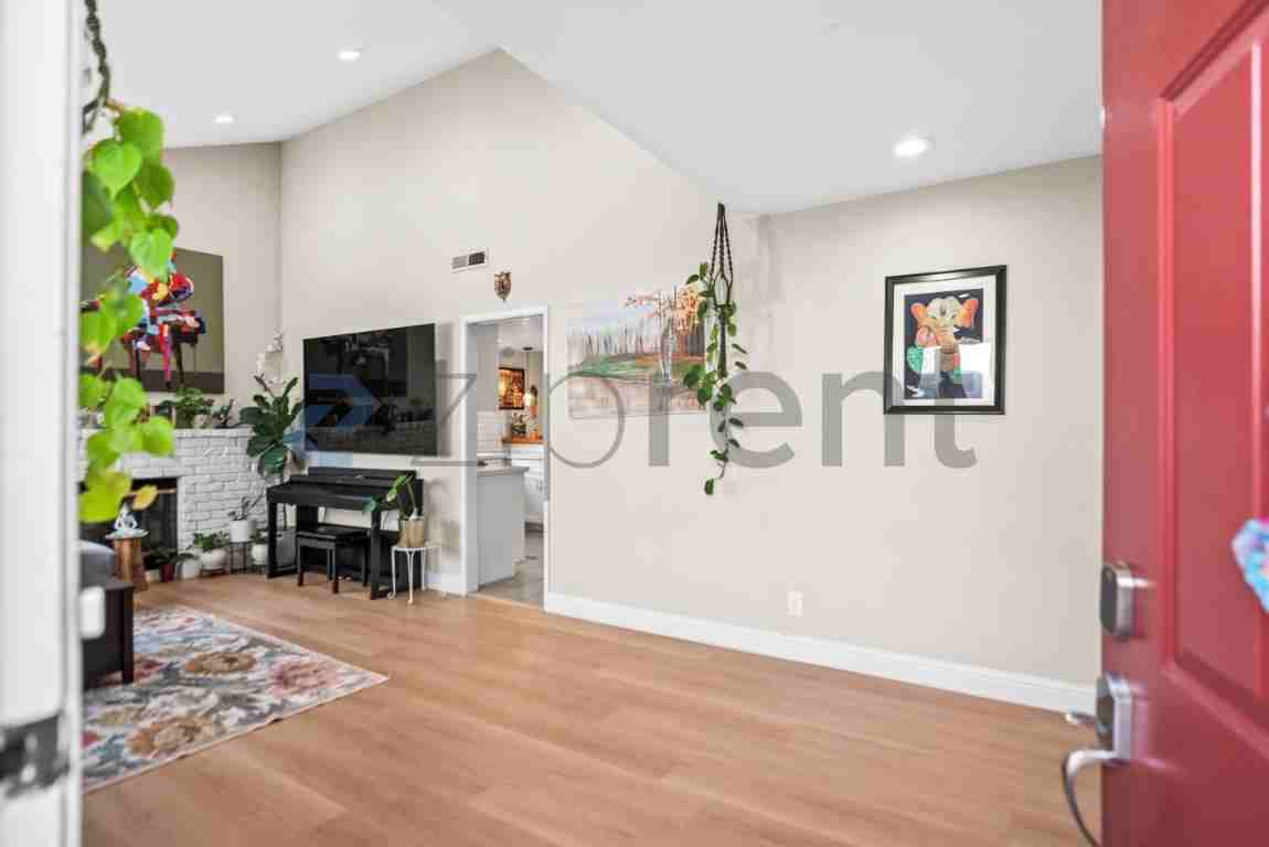 376 Brookmere Dr - Photo 7 of 38
