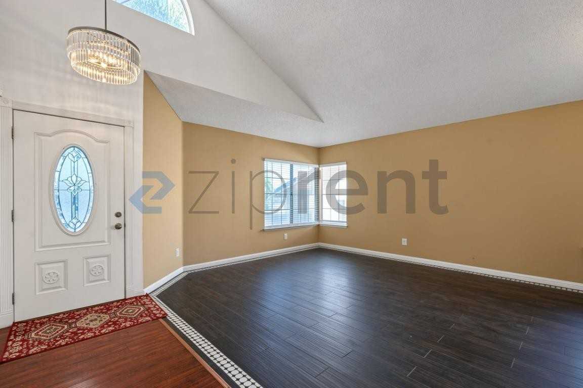 3387 Graywood Ct - Photo 7 of 39