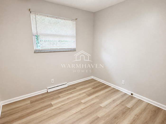 1273 Barcelona Dr - Photo 7 of 16