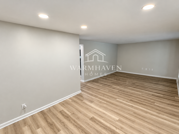 3679 Sanford Ave - Photo 5 of 21