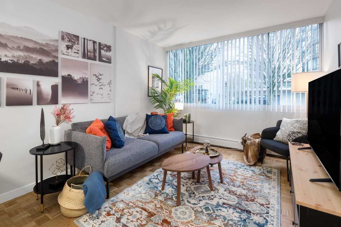 1260 Harwood St · 00312