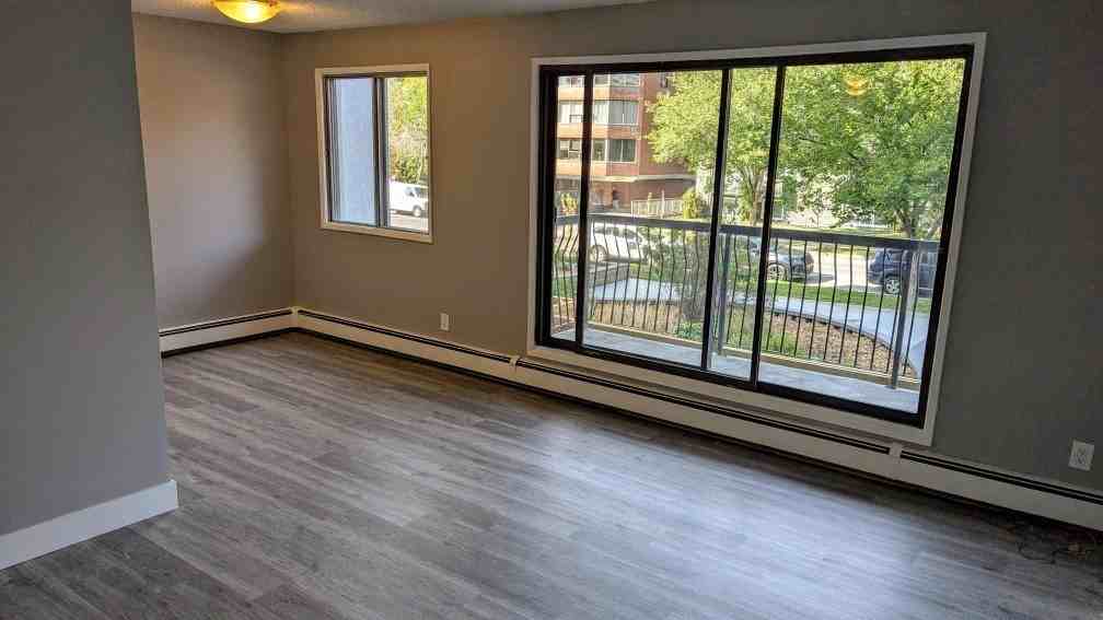 Panorama Court - Photo 3 of 10