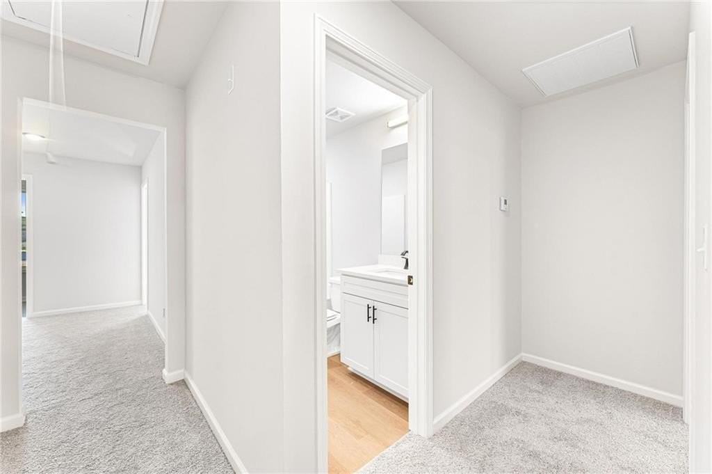 19 Crest Dr #2 - Photo 7 of 17