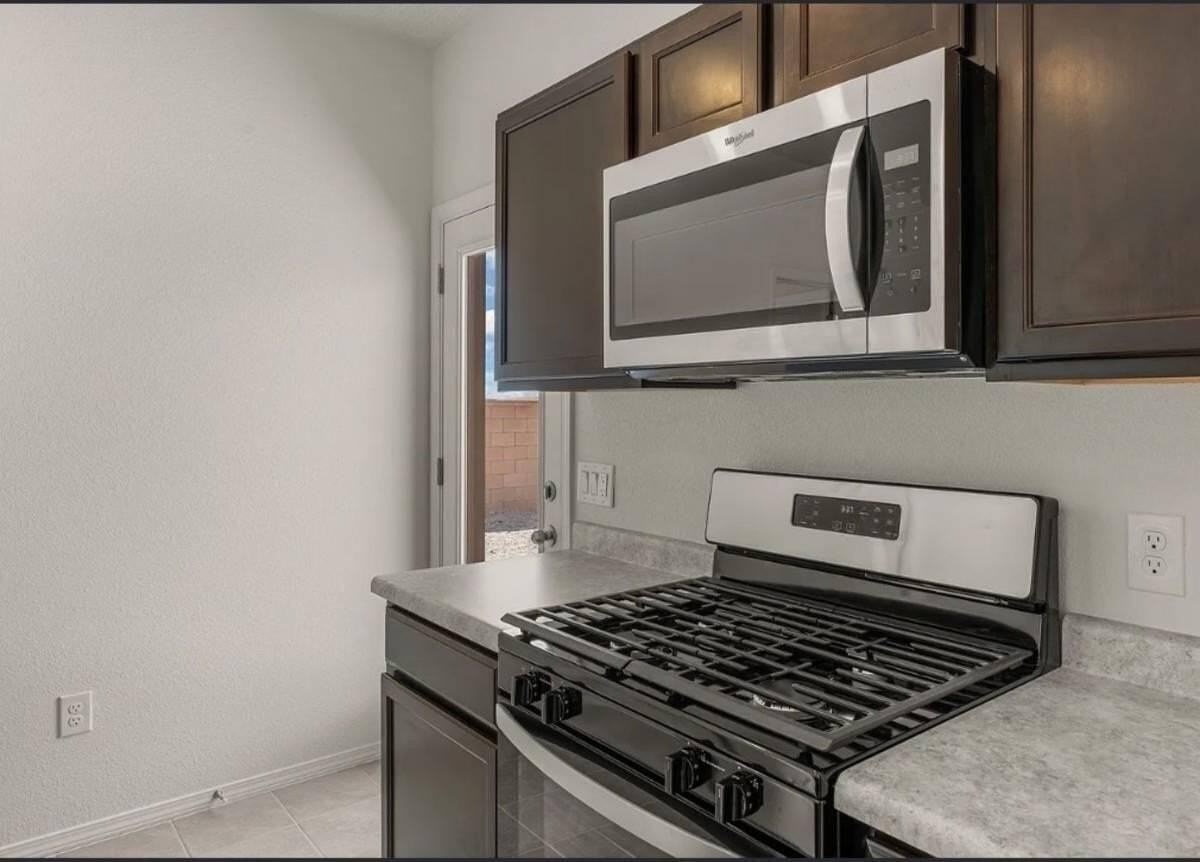 32 Camino Viejo - Photo 5 of 17