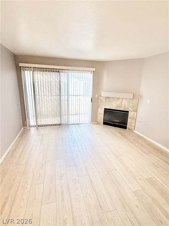3083 Casey Dr #201 - Photo 6 of 19