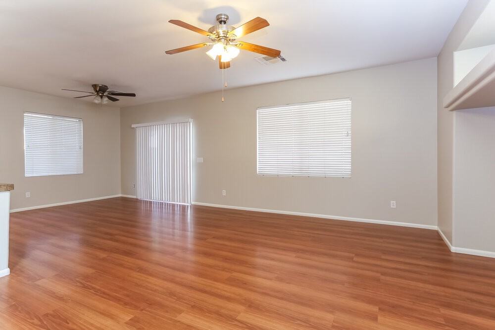 9128 Black Elk Ave - Photo 3 of 19