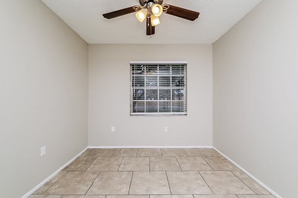 13012 Woodward Dr - Photo 5 of 16