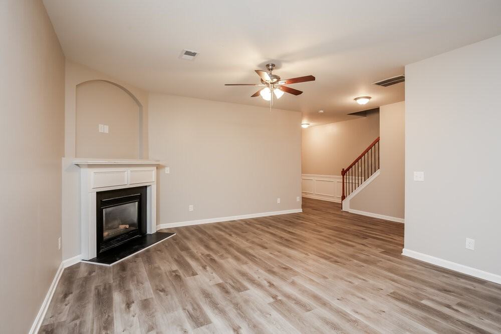 216 Hidden Creek Pt - Photo 5 of 17