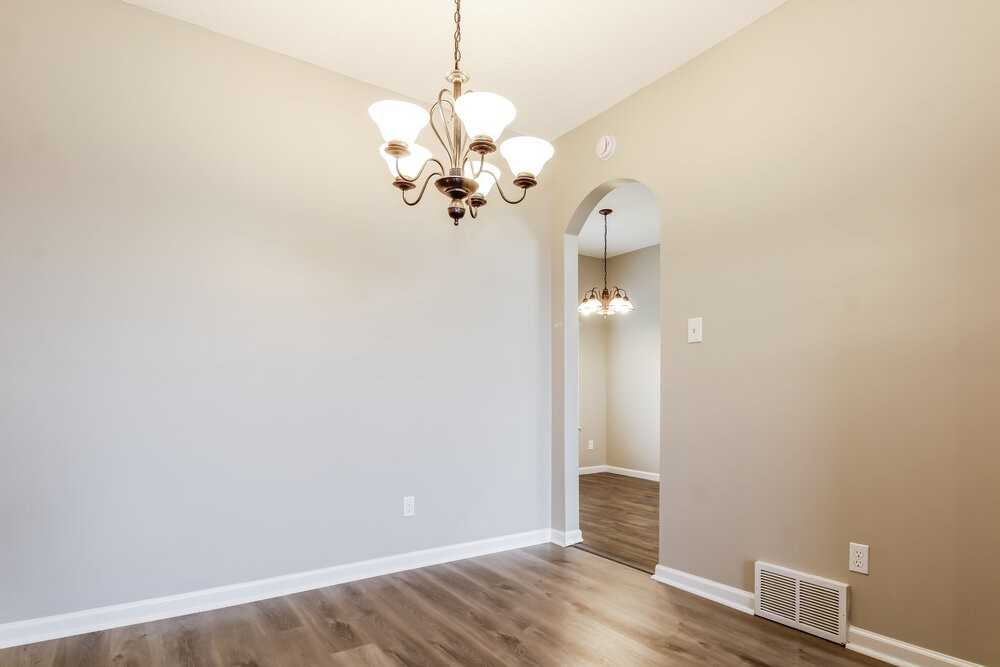 205 Village Dr - Photo 5 of 15