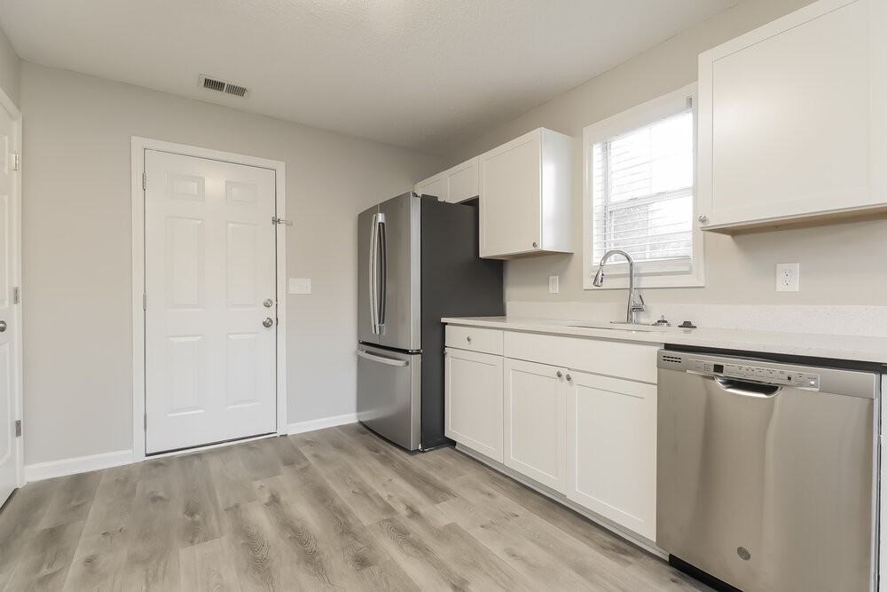 315 Kellys Walk - Photo 7 of 16
