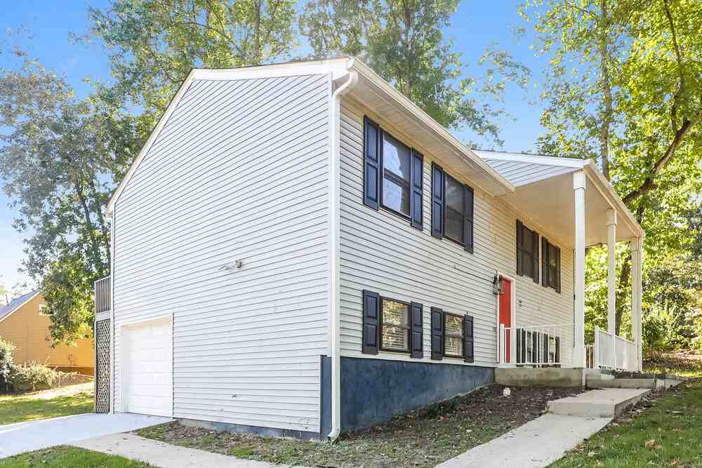 200 Azimuth Ct - Photo 4 of 17