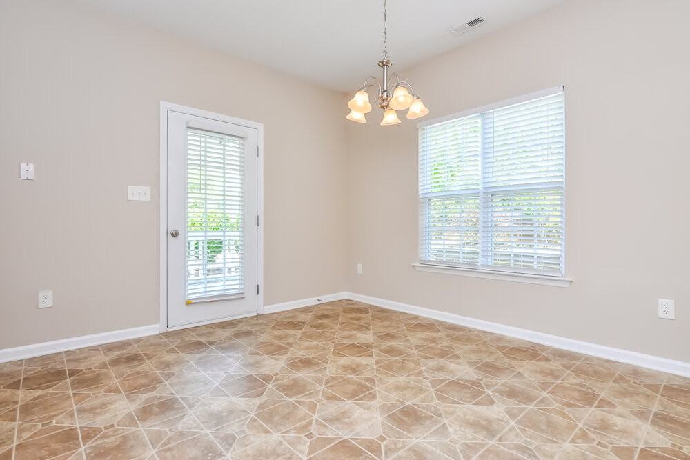 684 Citrus Petal Rd - Photo 3 of 15
