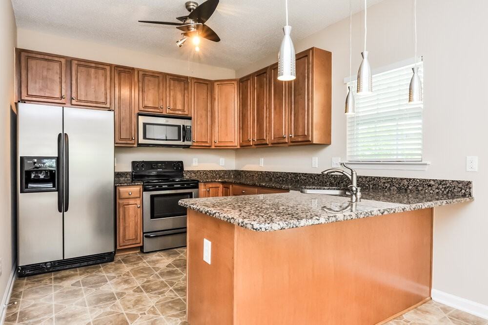 684 Citrus Petal Rd - Photo 5 of 15