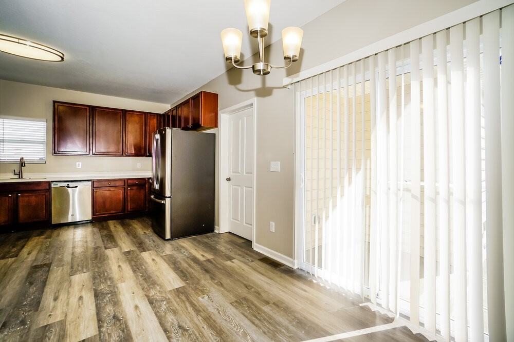 4004 Sweet Shadow Ave - Photo 7 of 18