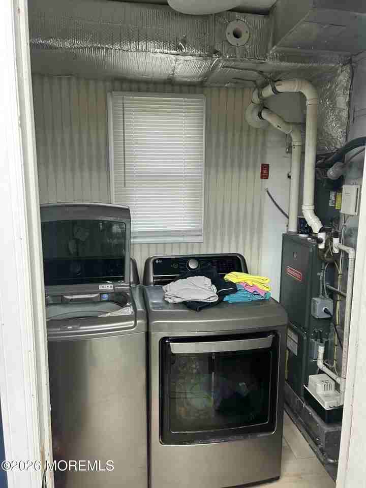 222 17th Ave - Photo 4 of 9