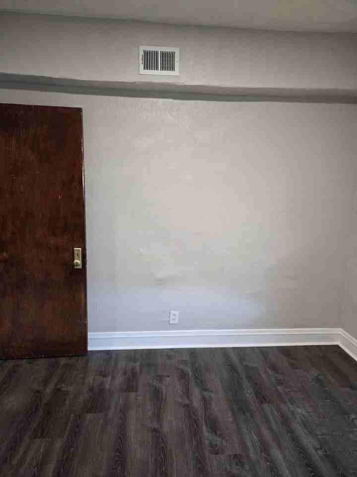 1811 W Garfield Blvd #3 - Photo 2 of 7