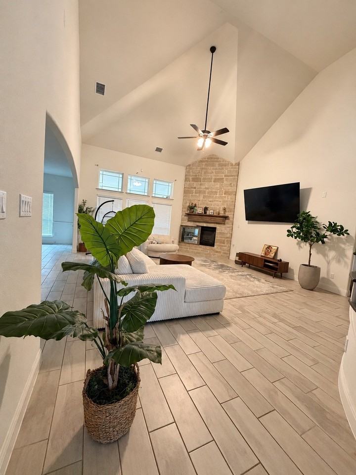 5412 Caesar Creek Ct - Photo 3 of 11