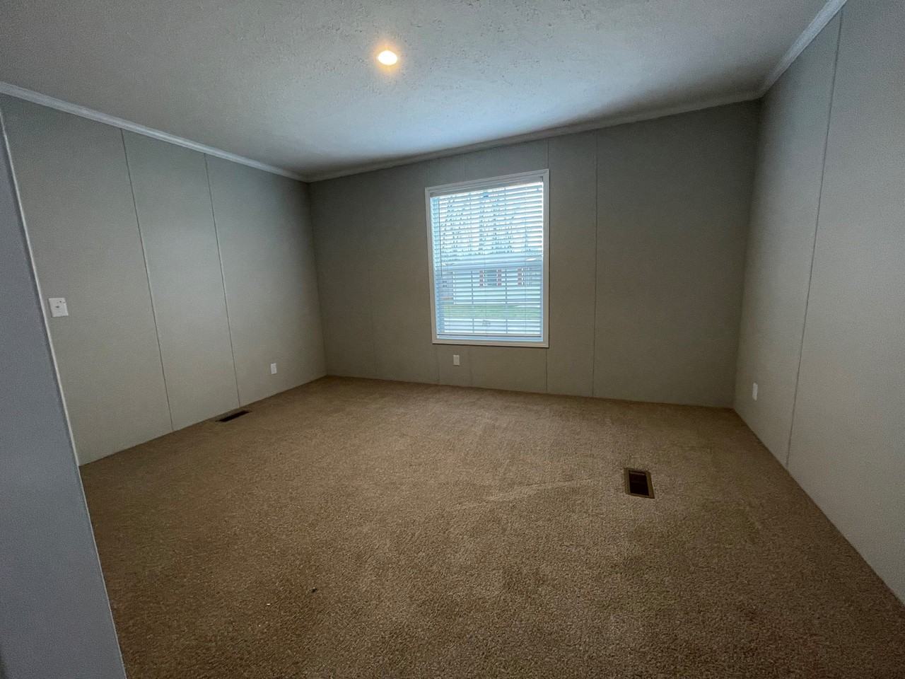 181 Apollo Cir #181 - Photo 3 of 8