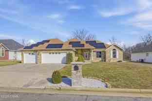 2013 E Whitney Way Ave - Photo 1 of 1