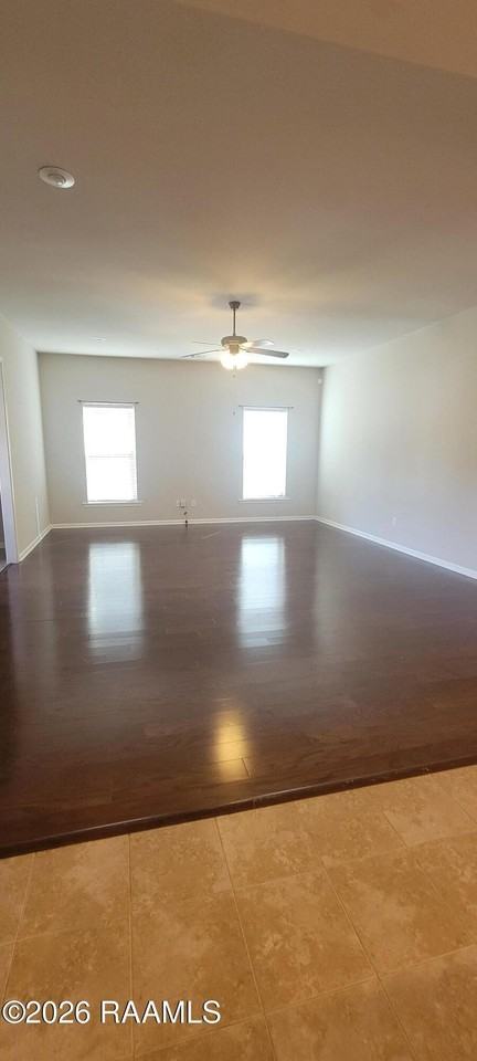 206 Gray Birch Loop - Photo 3 of 14