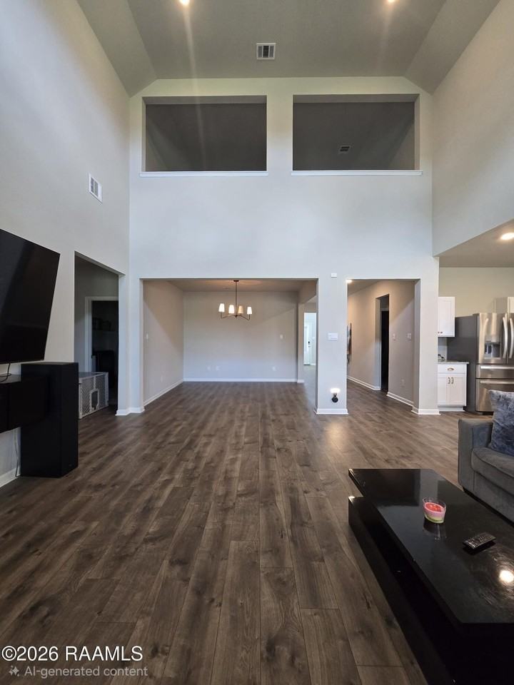 219 S Lakepointe Dr - Photo 6 of 14
