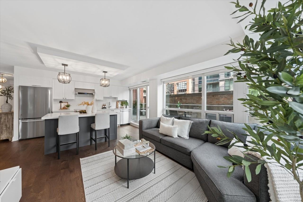 230 King Street East - Photo 7 of 25