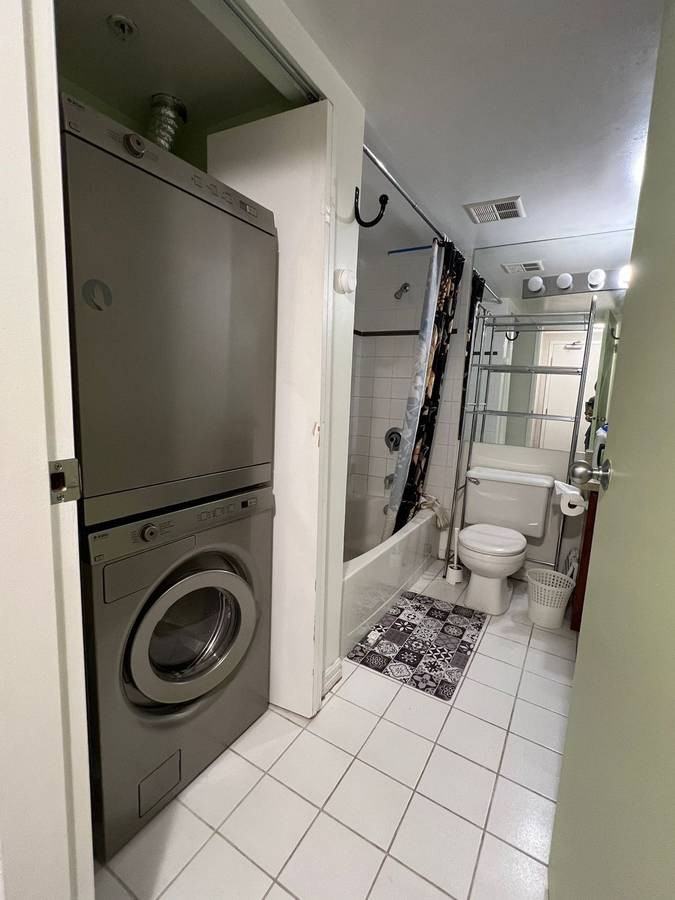 500 Seymour Street - Photo 6 of 9