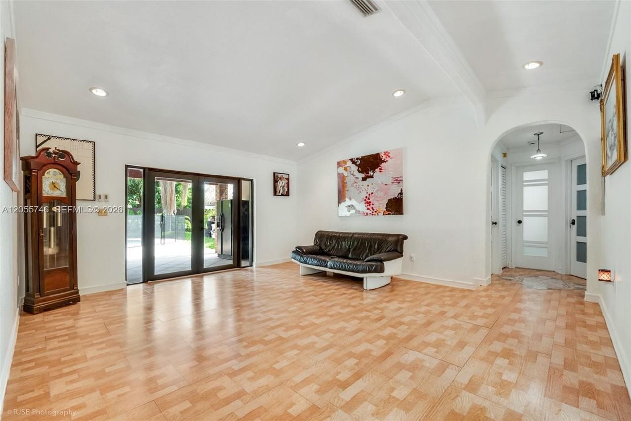 9321 Southwest 165th Street - Photo 4 of 14