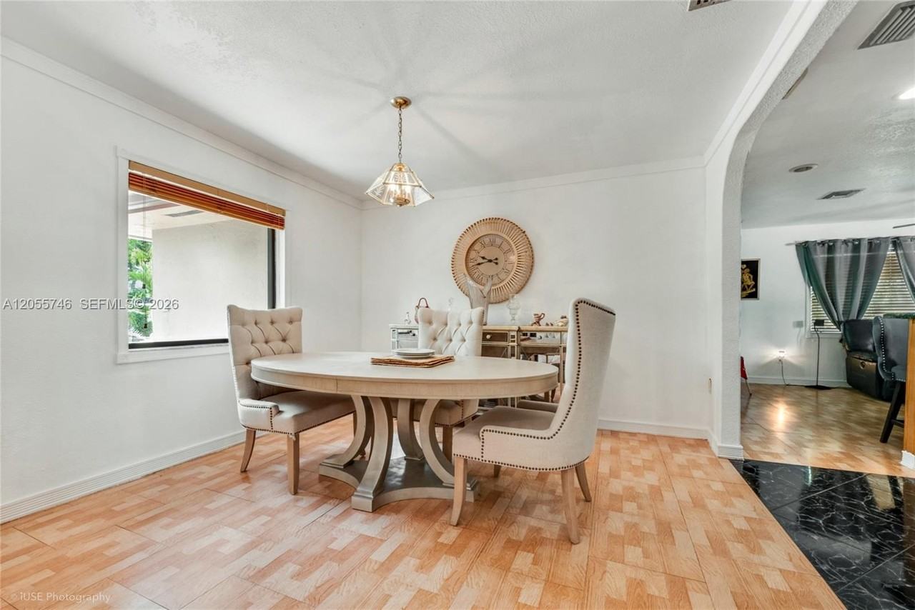 9321 Southwest 165th Street - Photo 5 of 14