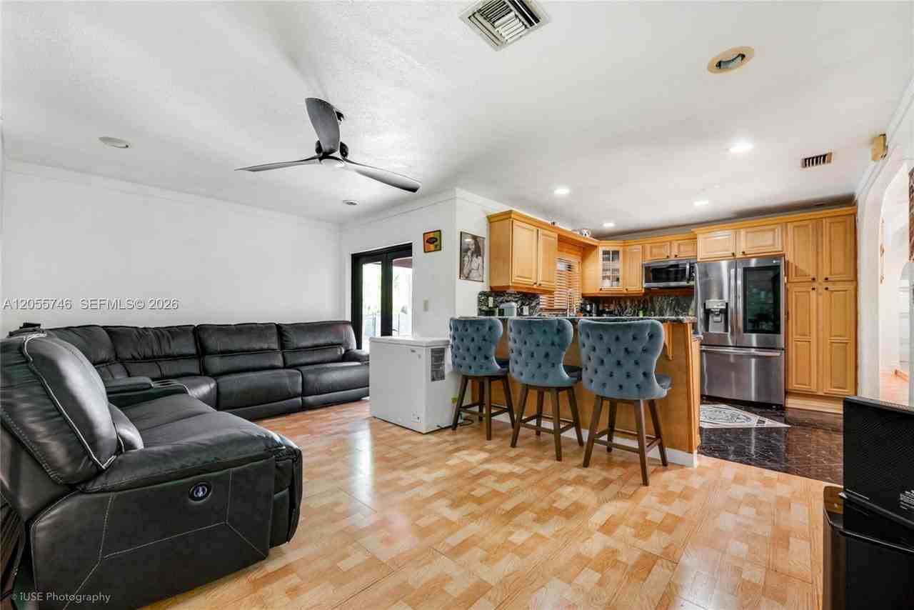9321 Southwest 165th Street - Photo 7 of 14