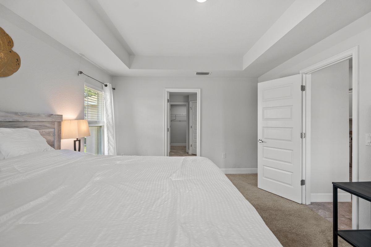 249 Rotonda Blvd N - Photo 6 of 50
