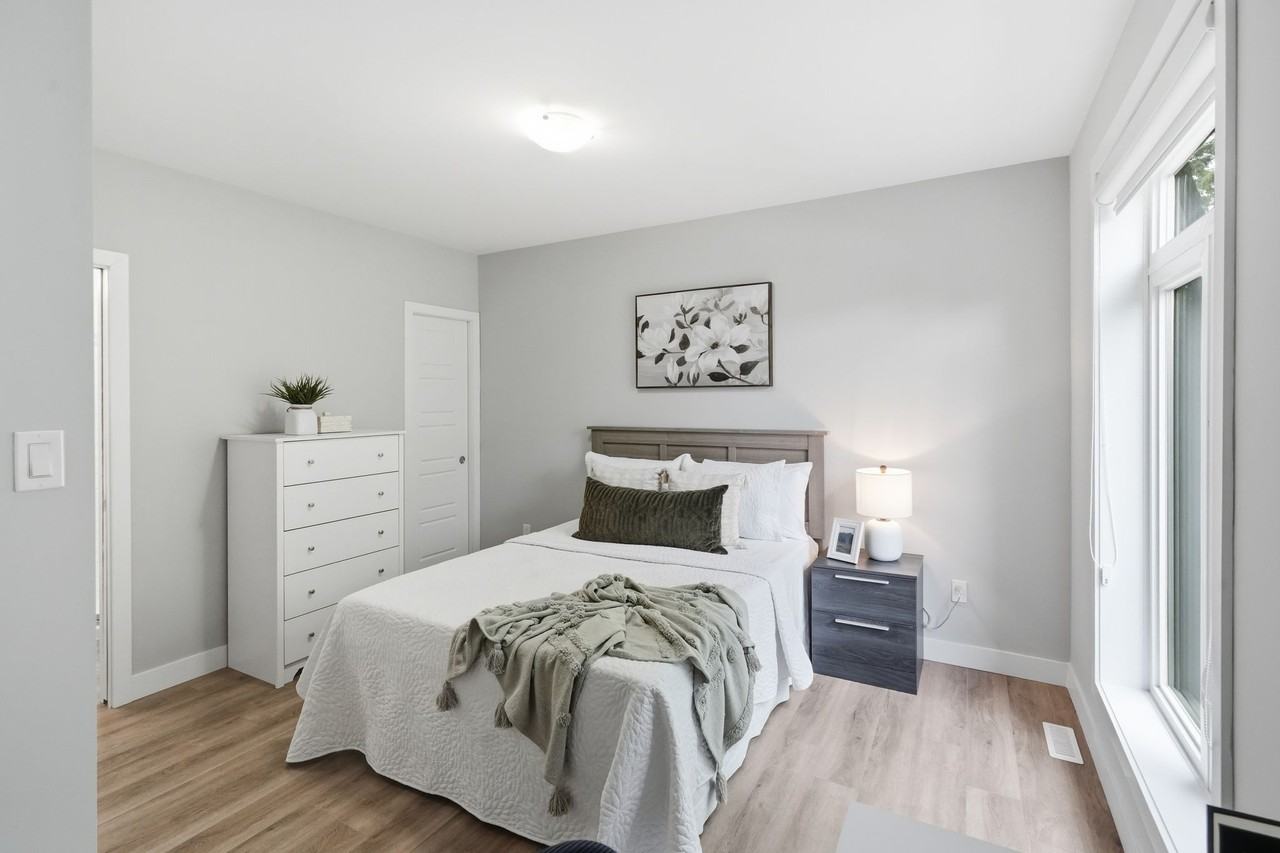 544 Windermere Road - Photo 4 of 78