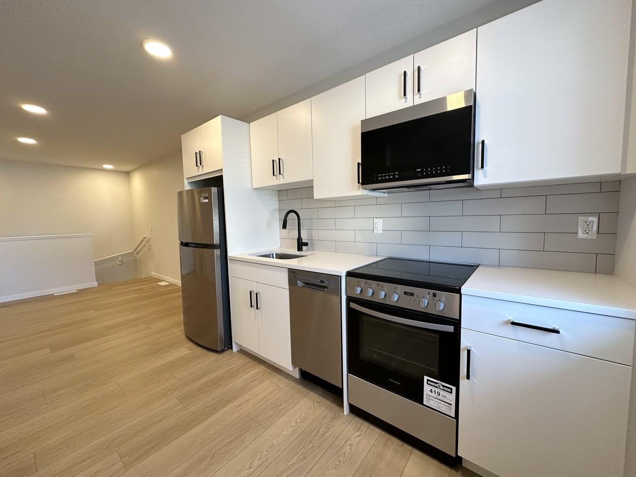 20740 24 Ave Nw - Photo 4 of 10