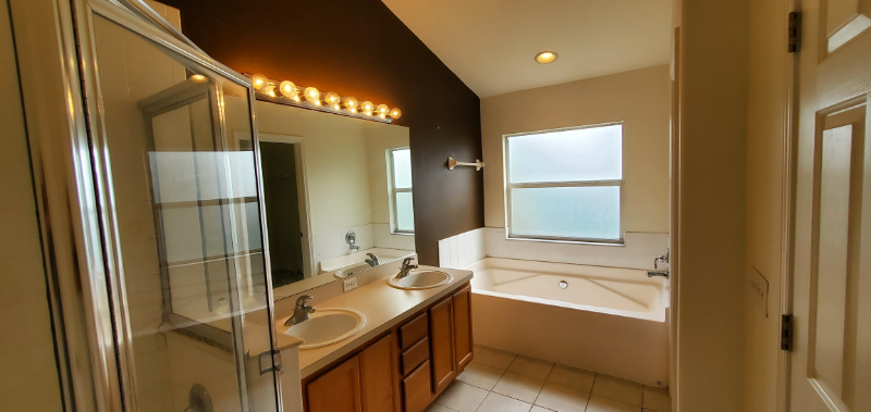 13123 Thoroughbred Loop - Photo 7 of 15