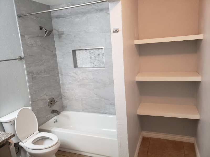 2540 Antoine Ct - Photo 3 of 32