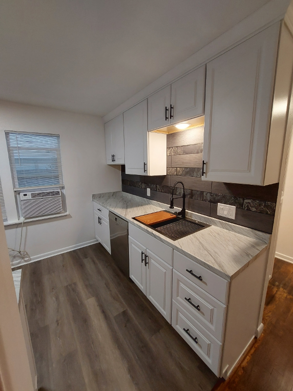 335 Valley Dr - Photo 4 of 18