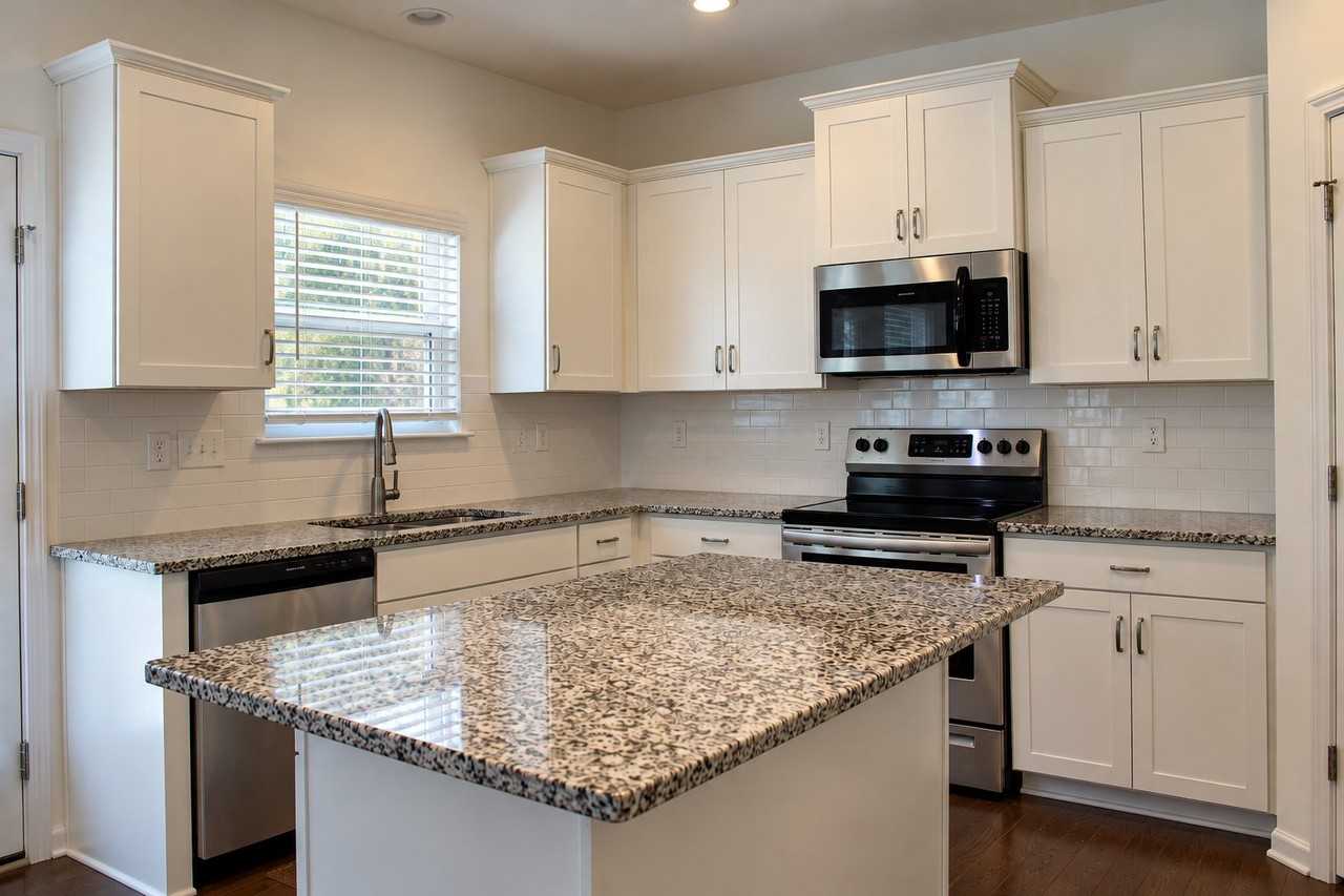 338 Harrison Ln - Photo 5 of 18