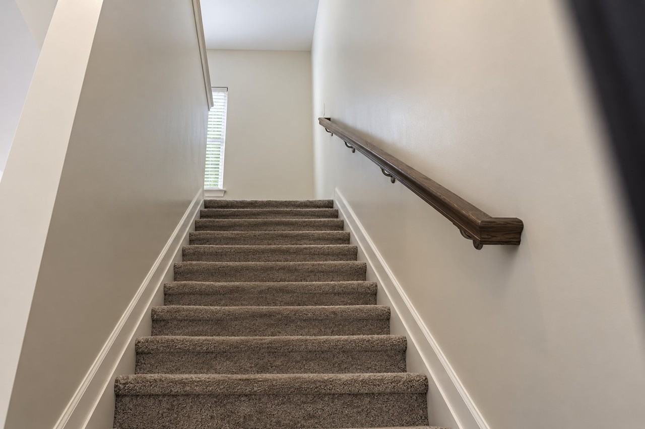 338 Harrison Ln - Photo 7 of 18