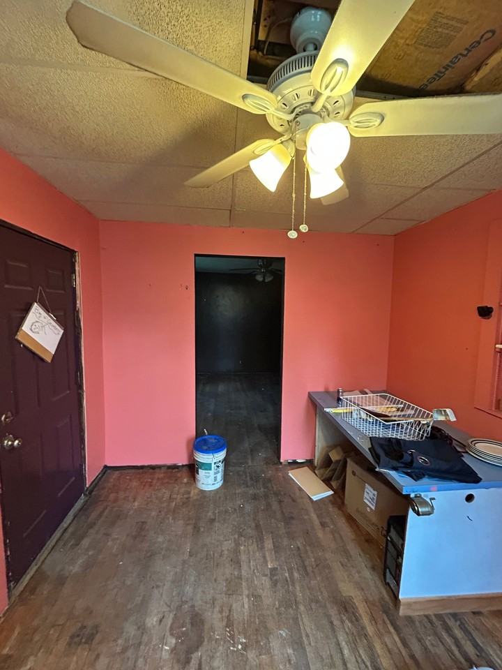 2425 Wheaton Ave - Photo 7 of 20