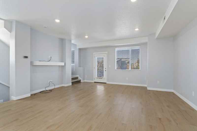5332 W Solafax Ln - Photo 5 of 32