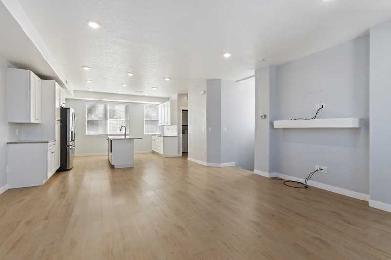 5332 W Solafax Ln - Photo 7 of 32