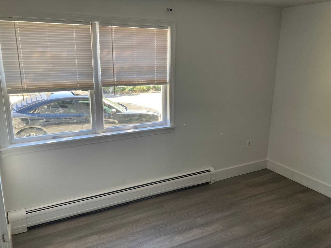 77 Main St #77 - Photo 7 of 11