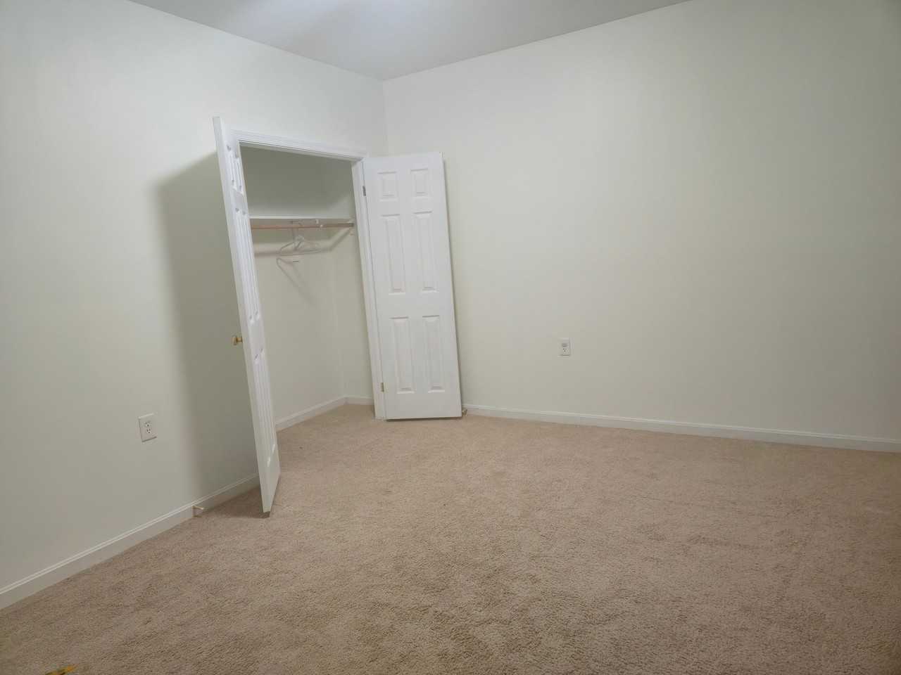 15300 Auburn Hills Dr - Photo 3 of 8