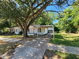 featured image of 229 Adair St