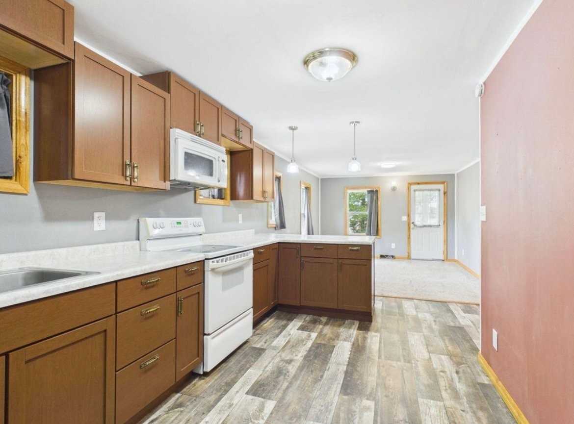 7637 County Road B - Photo 5 of 9