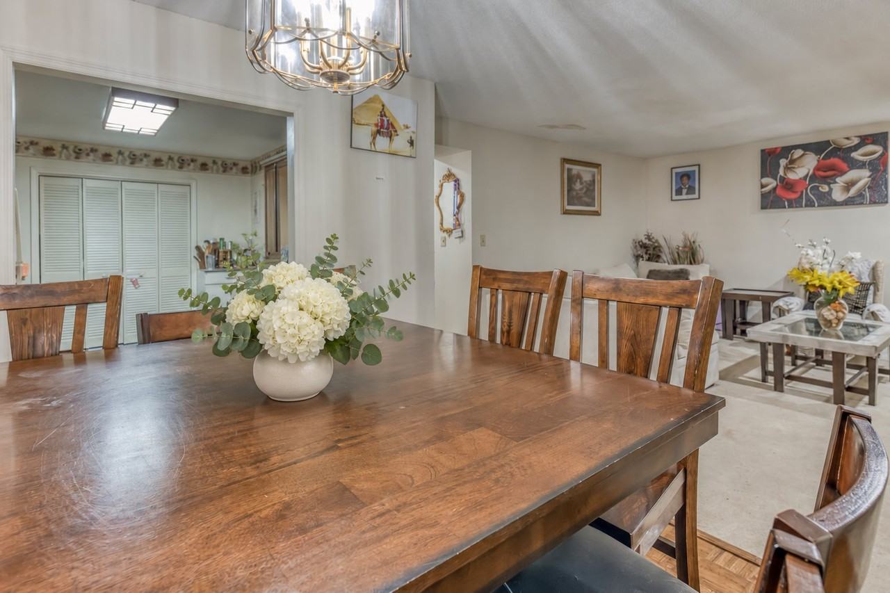 1181 Pebble Dr - Photo 5 of 12