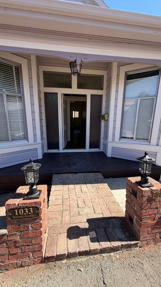 1033 2nd Ave - Photo 3 of 22